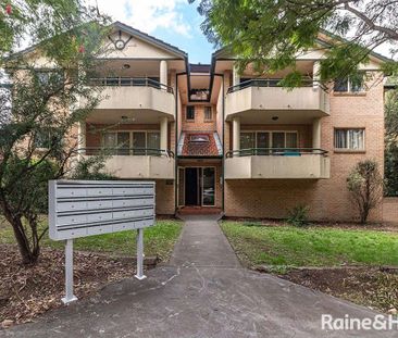 Well Presented 2 Bedroom Unit in a Central Location! - Photo 1