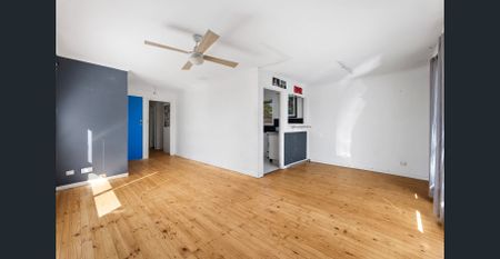 3 Bedroom Home on Large Allotment in Convenient Location! - Photo 3