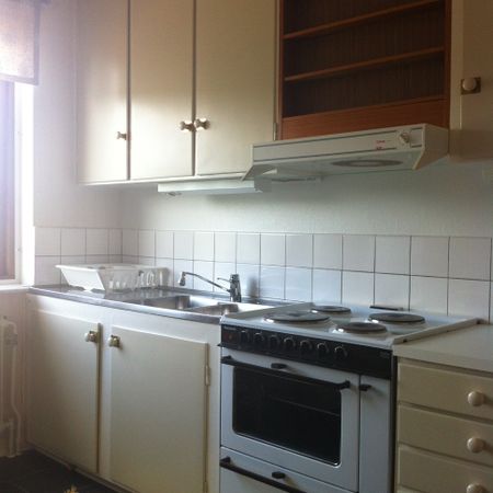 Östra Skärvallsgatan, Västra Frölunda - Photo 3