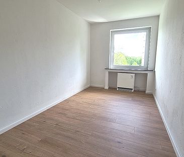 Schönes Wohnen, in Duisburg 3,5-Zimmer-Wohnung mit Balkon, lichtdurchflutete Räume, Bad mit Dusche - Foto 2