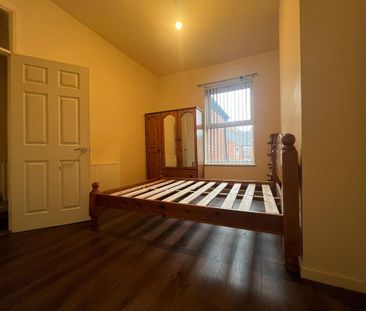 3 bedroom terraced house to rent - Photo 6