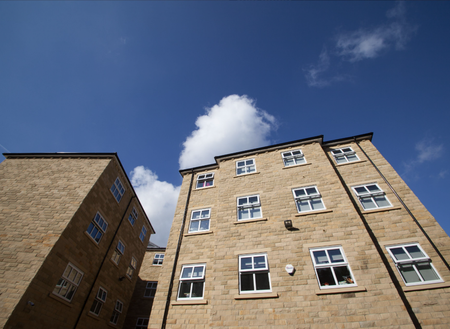 1 bedroom in a flat share to rent - Photo 2