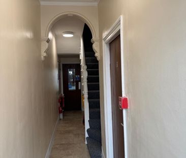 Room in a Shared House, Balmoral Road, NW2 - Photo 5