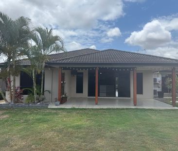 Stunning Modern 4-Bedroom Home -Perfect for Family Living - Photo 6