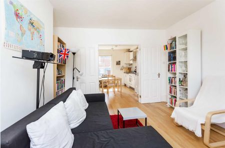 Roderick Road, Hampstead, NW3 - Photo 2