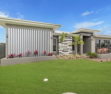 UNIQUE AND STYLISH 4 BEDROOM HOME IN MOUNT LOW! - Photo 4