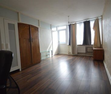 House share to rent - Photo 2