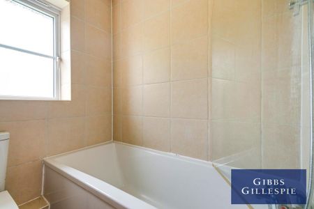 3 bedroom terraced house to rent - Photo 3