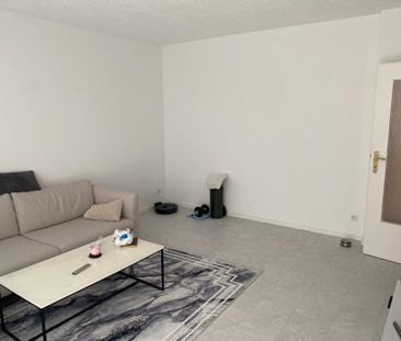 Wohnung mit drei Zimmern sowie zwei Balkon in Velbert - Foto 1