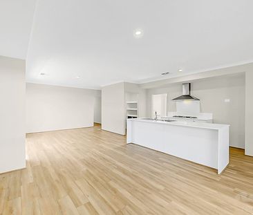 SPACIOUS & BRAND NEW - Photo 5