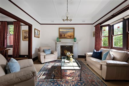 12 Hodgson Street, Kew VIC 3101 - House For Rent | Domain - Photo 3
