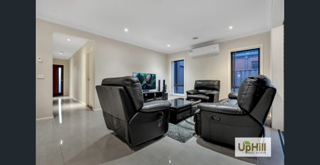 Spacious, Stylish and Convenient! - Photo 2