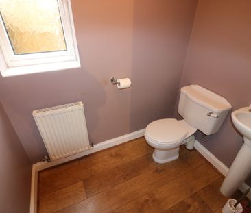 Noseley Way, Kingswood - Photo 3