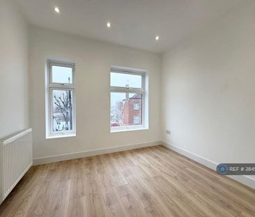 2 bedroom penthouse to rent - Photo 6