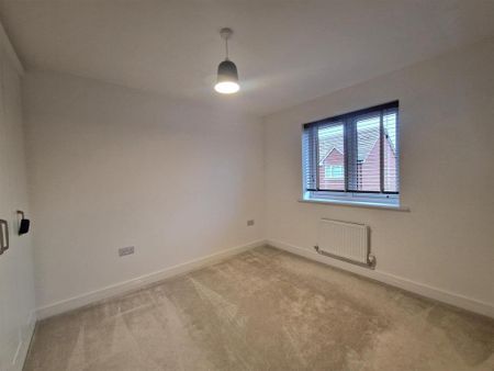 4 bedroom detached house to rent - Photo 5