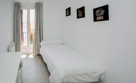 Calle del Arenal, Madrid, Community of Madrid 28013 - Photo 2