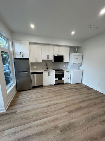 123 Harvey St #1, Ottawa, ON K1S 0A8 - Photo 2