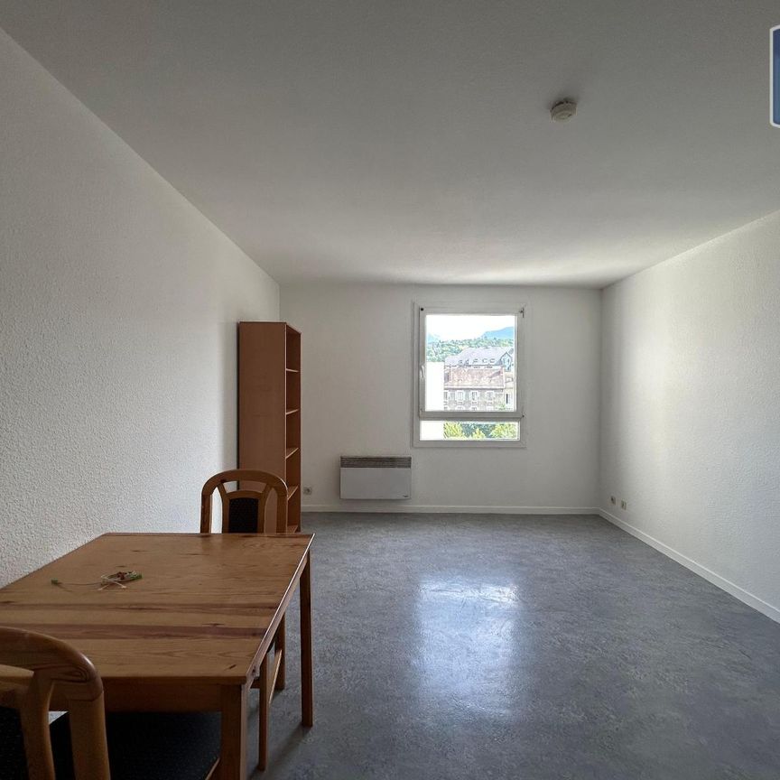 Location Appartement 1 pièce 19m² CHAMBERY 73000 - Photo 1