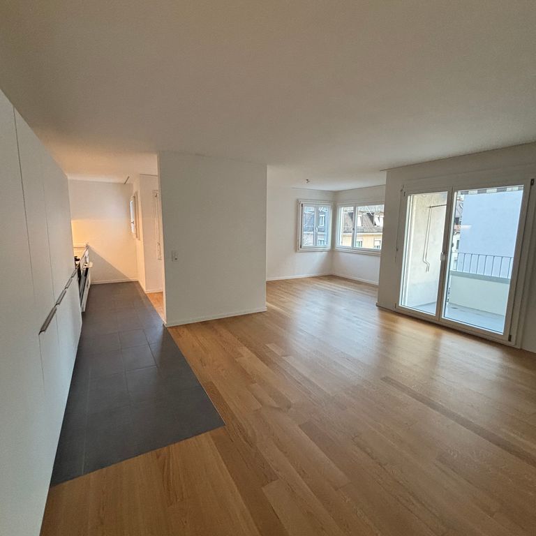 4.5 Zimmer, 89 m², 4. Stock - Photo 1