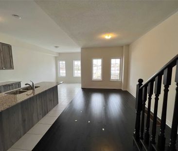 For Lease - 5 Brixham Lane, Brampton, Ontario - Photo 2