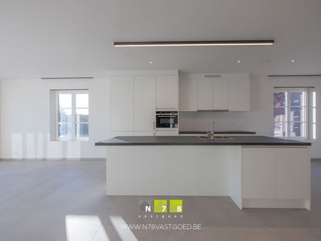 Appartement te huur - Foto 2