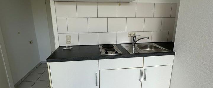 ideal für Wochenendpendler - Apartment sofort frei ! - Photo 1