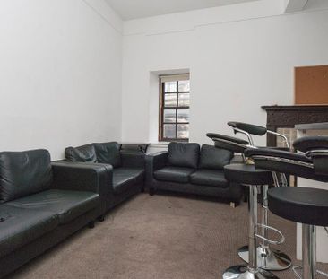 6 bedroom flat share to rent - Photo 1