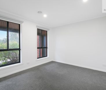 56 Sommeville Drive, Roxburgh Park VIC 3064 - House For Rent | Domain - Photo 3