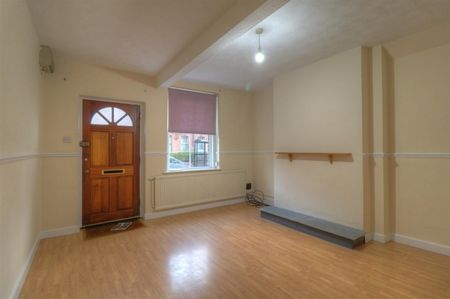 3 BED Terraced House To rent - Photo 2