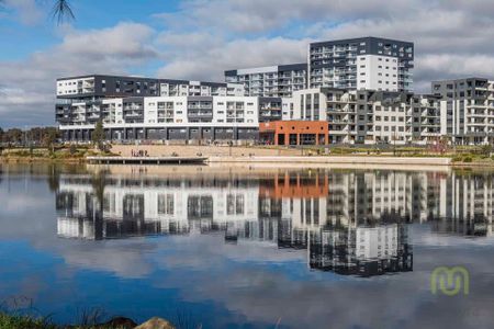 Apartment living in the centre of Tuggeranong - Photo 5