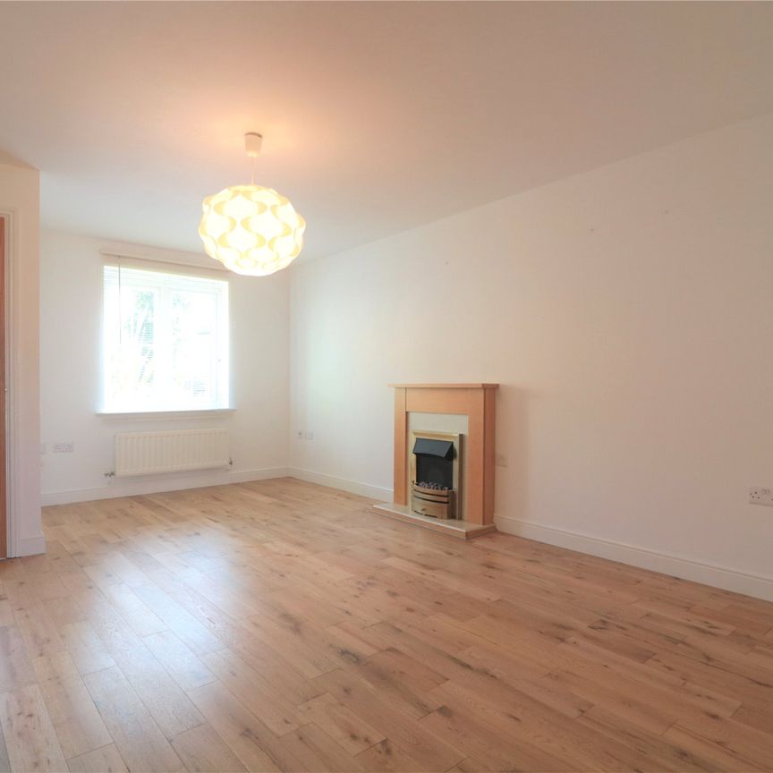 Somerville Rise, Bracknell Somerville Rise, Bracknell - Photo 2