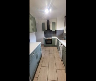 Room in a Shared Flat, Ibsley Gardens, SW15 - Photo 4