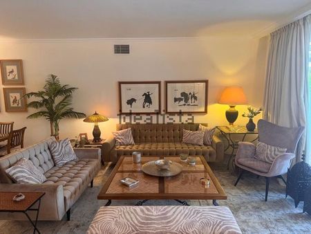 Alquiler de piso en Puente Romano - Photo 5