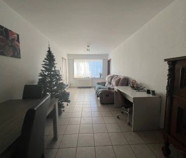 Gelijkvloers appartement met 2 slaapkamers. - Photo 2