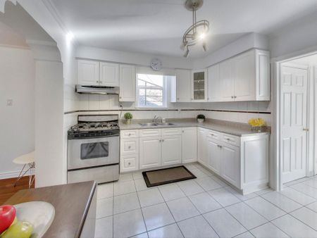 For Lease - 1460 Davenport Road Unit# Apt #2, Toronto, Ontario - Photo 5