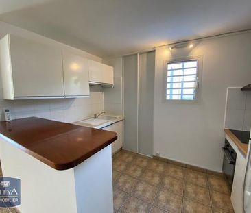 Location Appartement 3 pièces 62m² ST GILLES LES BAINS 97434 - Photo 2