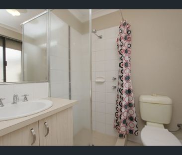 1/1 Peaceful Bay Prominade, Secret Harbour, WA 6173 - Photo 6