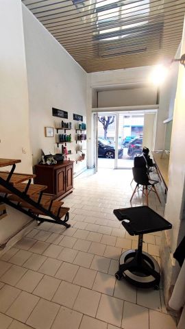 A LOUER LOCAL COMMERCIAL 36 M² - NICE CENTRE - VERNIER - Photo 3