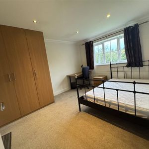 1 bedroom detached house to rent - Photo 2