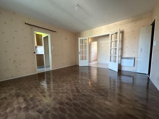 Location Appartement 4 pièces 75m² CHAMBERY 73000 - Photo 1