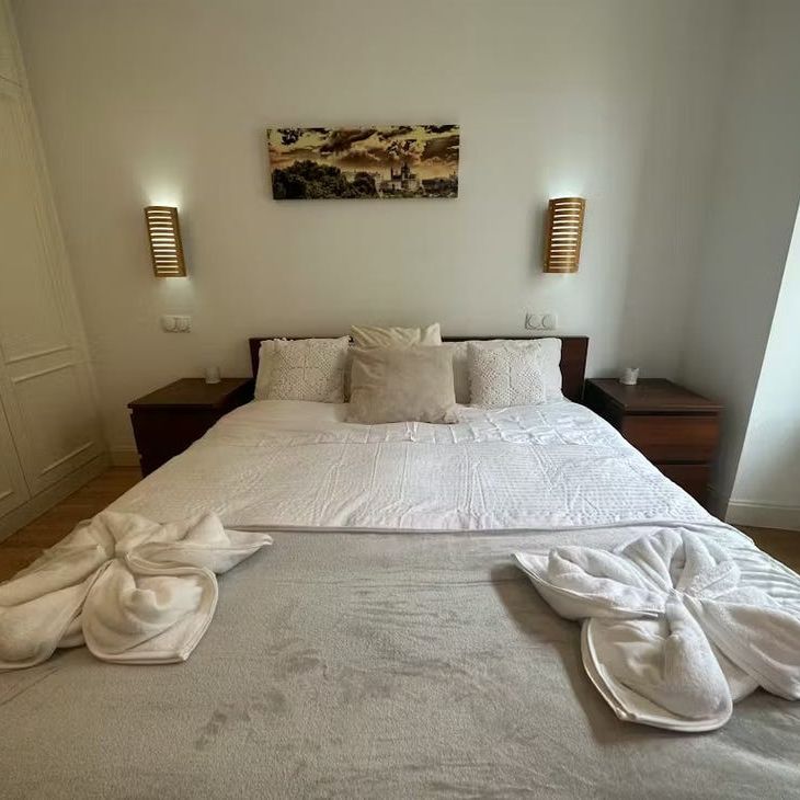 Calle de las Veneras, Madrid, Community of Madrid 28013 - Photo 1