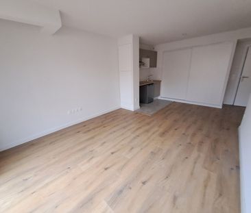 Location Appartement 2 pièces 42m² BRUGUIERES 31150 - Photo 6