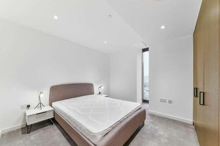 Landmark Pinnacle, E14 - Photo 4