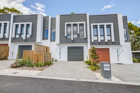 Brand New Duplex in Sought-After Complex With Pool - Photo 4