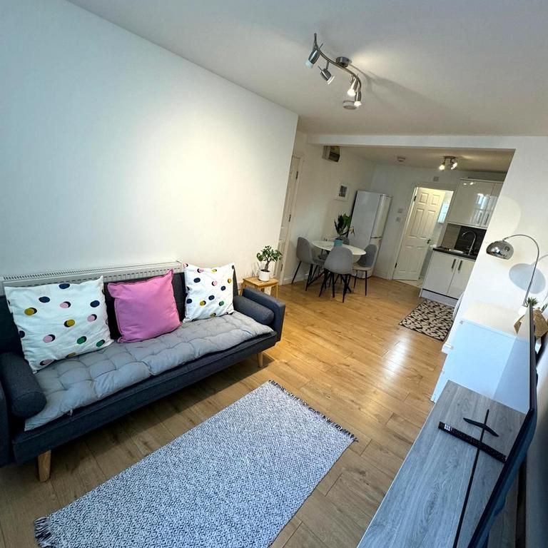 1 bedroom flat to rent - Photo 1