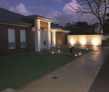 Modern 3 Bedroom Executive Home with Double Garage Close to It All&... - Photo 6