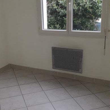 Location Maison 3 pièces 67m² BOURCEFRANC LE CHAPUS 17560 - Photo 4