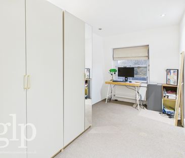 2 Bedroom Apartment, Park Road, Regents Park, NW1 - Photo 3