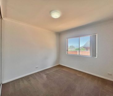 LARGE VILLA - HANDY LOCATION - Photo 3