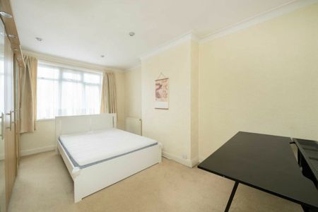 Hendale Avenue - Photo 5